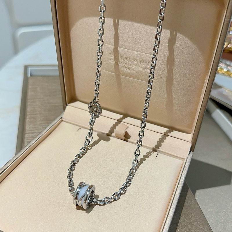 Bvlgari necklace 11yxx57